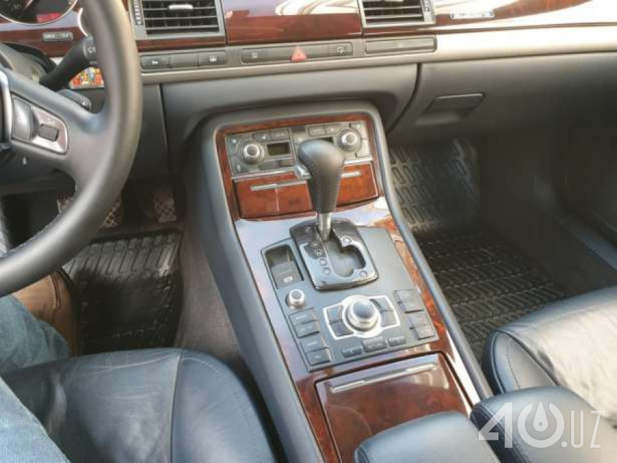 Audi A8 II (D3)