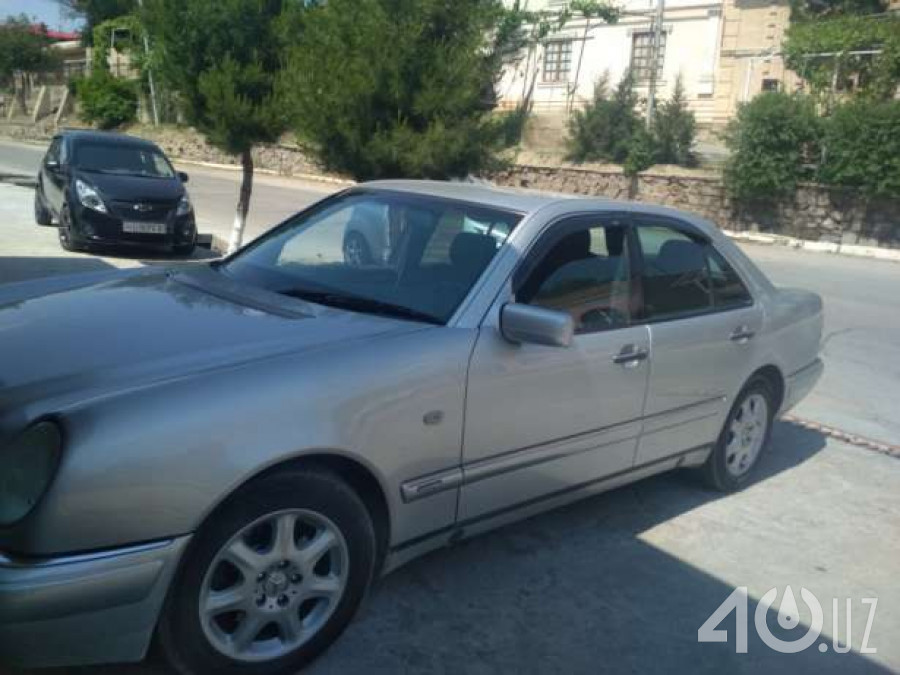 Mercedes-Benz E-klasse II (W210, S210)