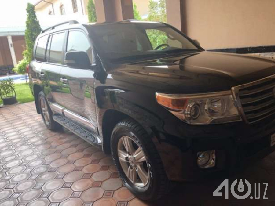 Toyota Land Cruiser 200 Series Рестайлинг 1