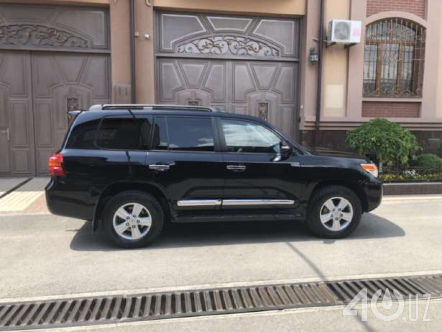 Toyota Land Cruiser 200 Series Рестайлинг 1