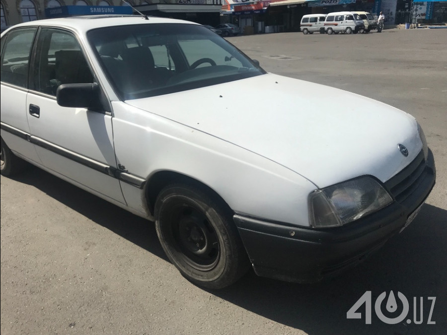 Opel Omega A
