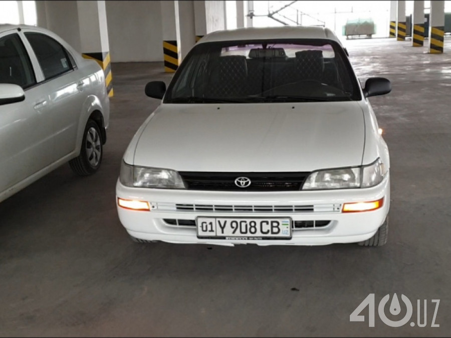 Toyota Corolla VII (E100)