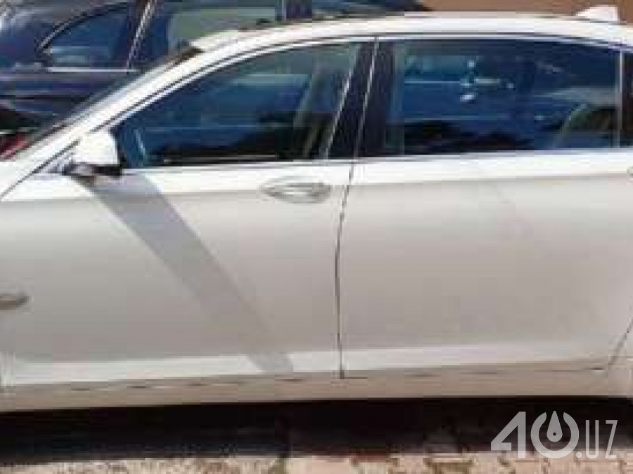 BMW 7 серия V (F01/F02/F04)