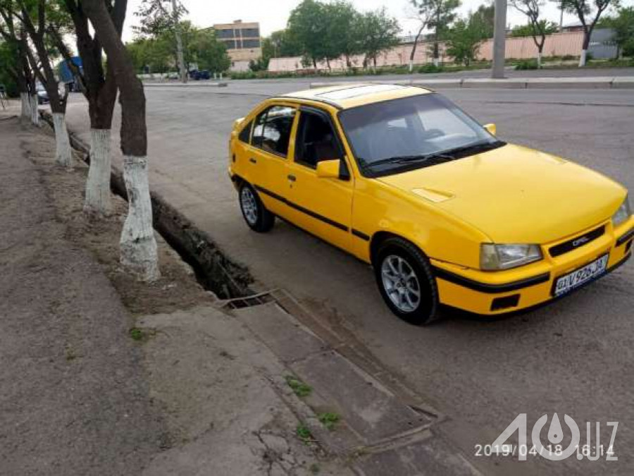Opel Kadett E