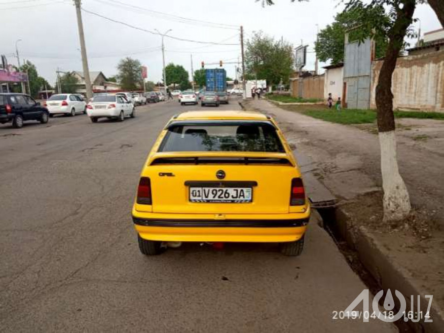 Opel Kadett E