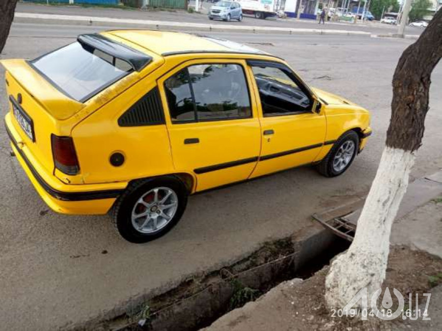 Opel Kadett E