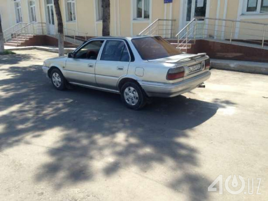 Toyota Corolla VII (E100)