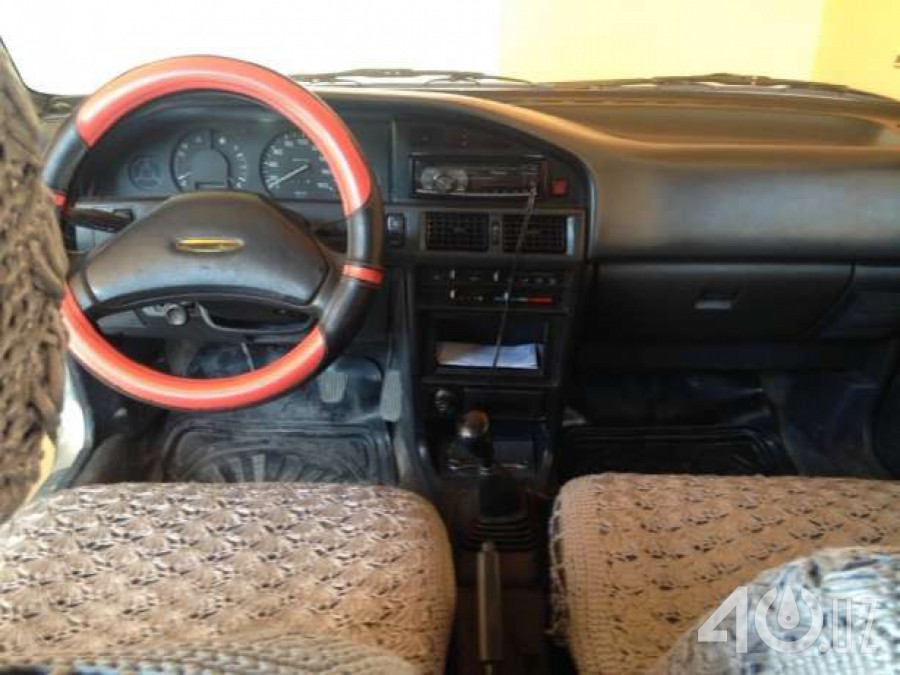Toyota Corolla VII (E100)