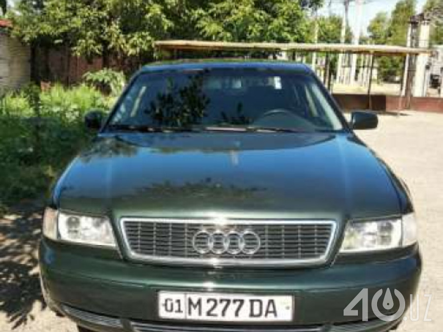 Audi A8 I (D2)