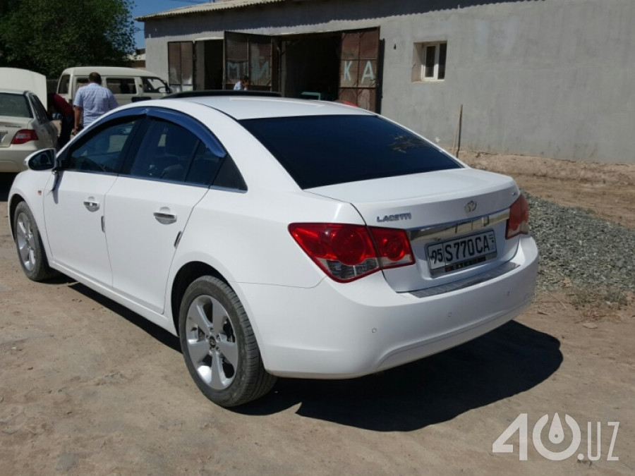 Daewoo Lacetti Premiere J300