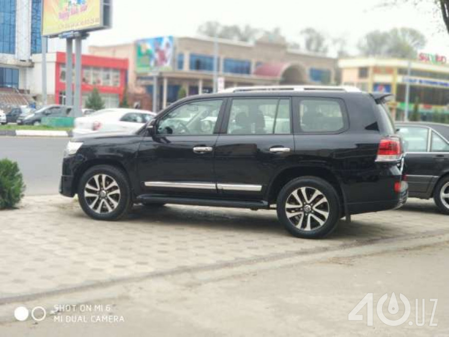 Toyota Land Cruiser 200 Series Рестайлинг 1
