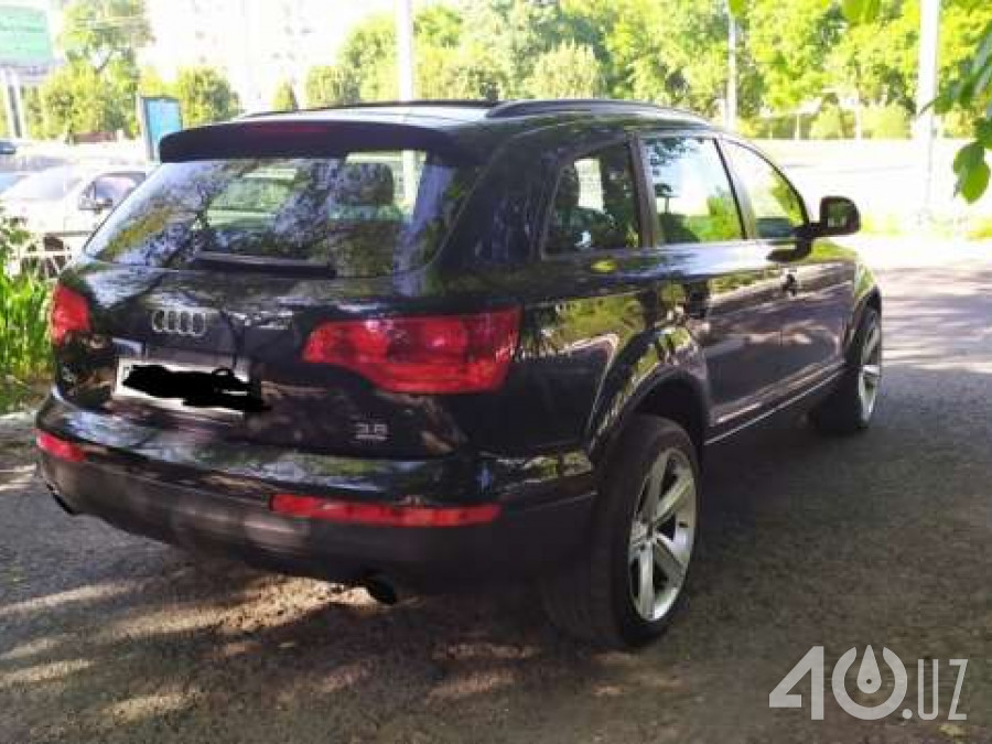 Audi Q7 I
