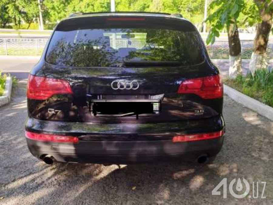 Audi Q7 I