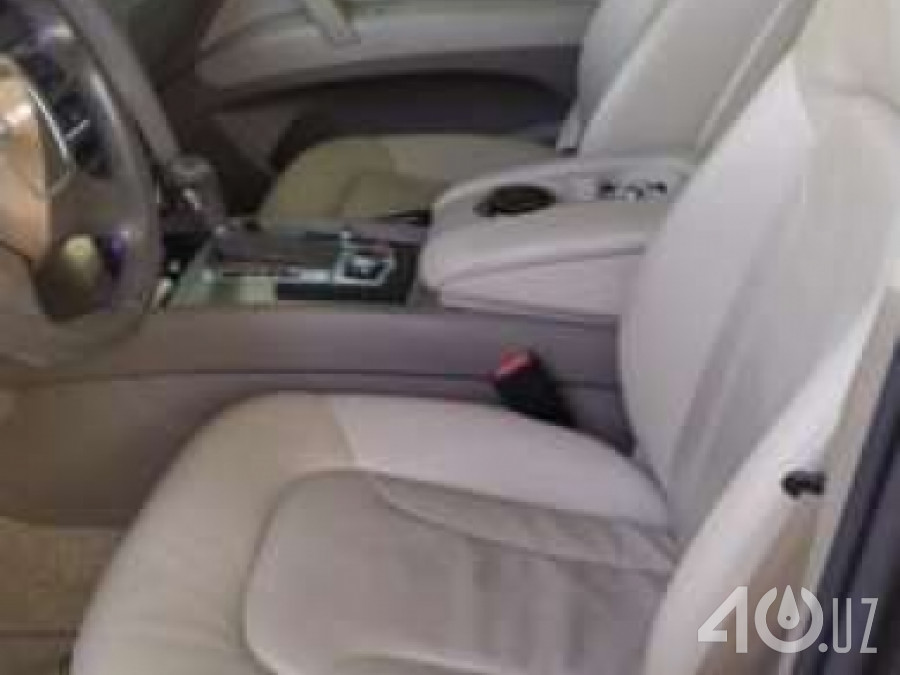 Audi Q7 I