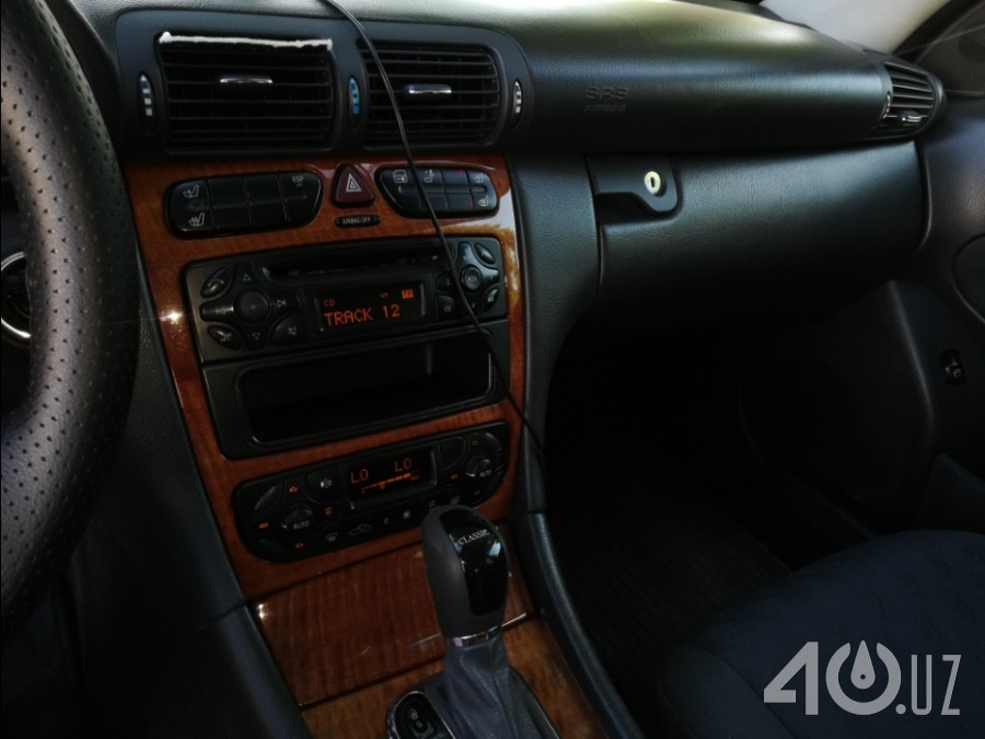 Mercedes-Benz C-klasse II (W203)