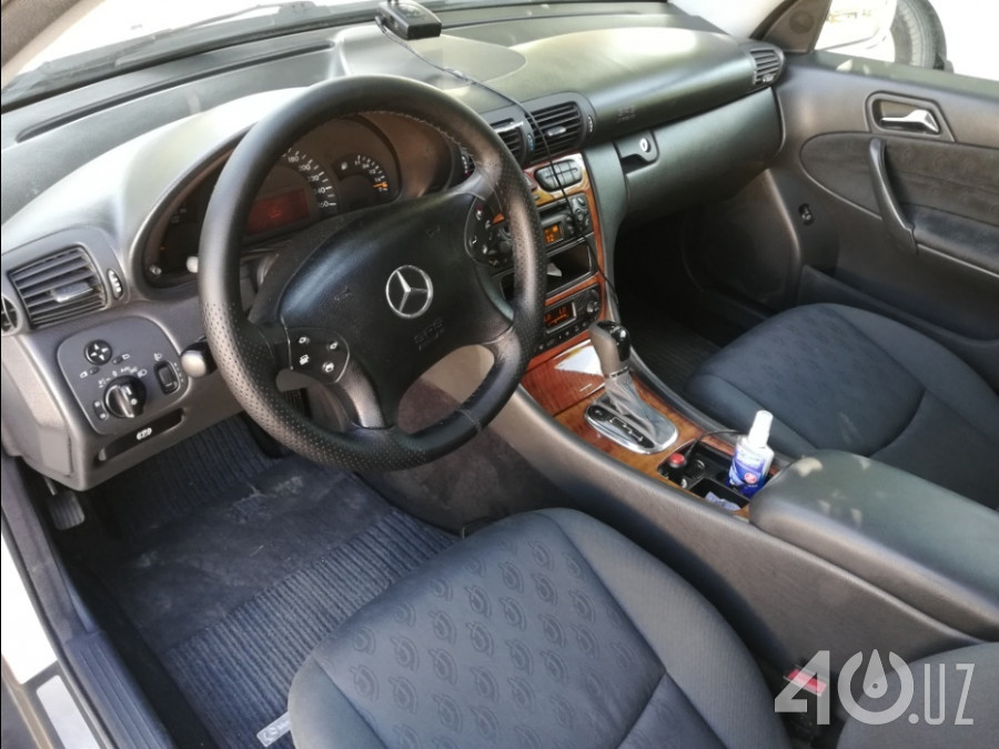 Mercedes-Benz C-klasse II (W203)