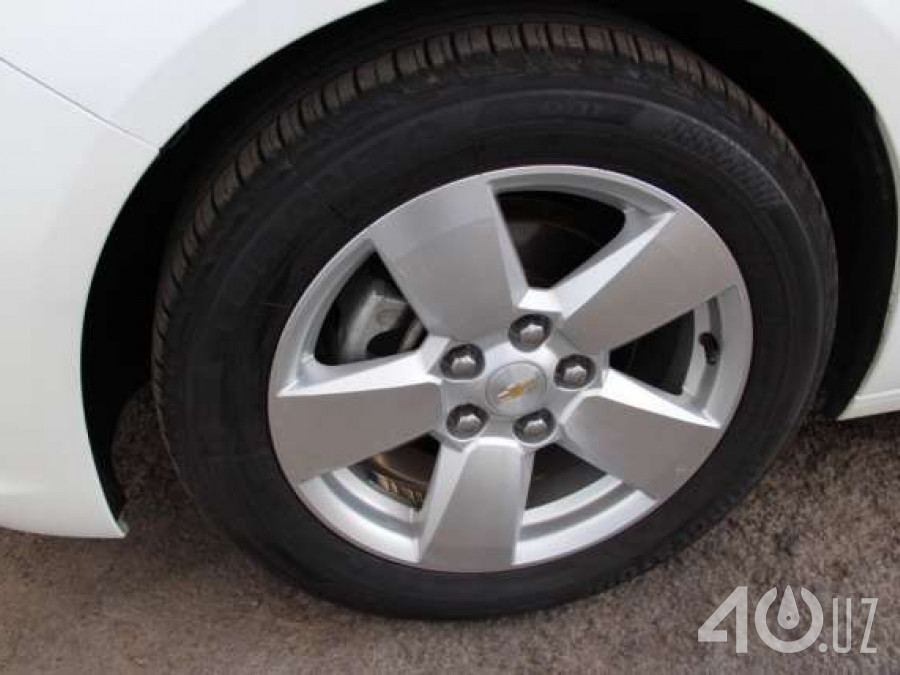 Chevrolet Uz Malibu I