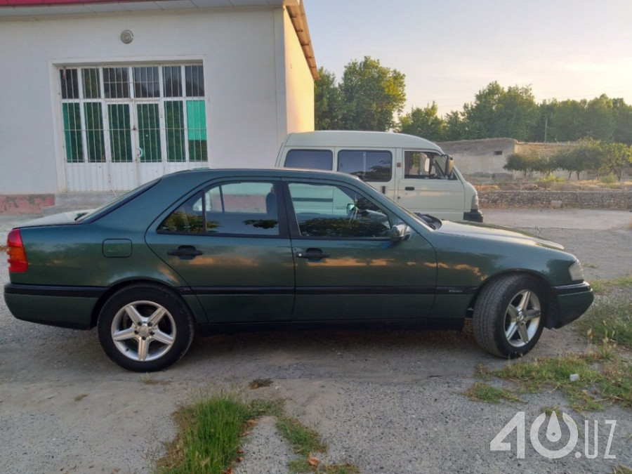 Mercedes-Benz C-klasse II (W203)