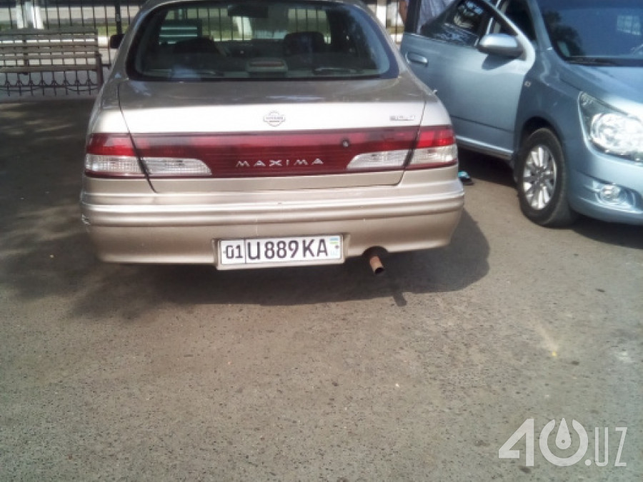 Nissan Maxima IV (A32)