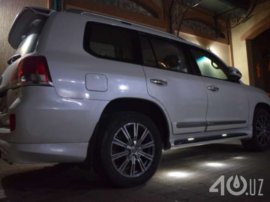 Toyota Land Cruiser 200 Series Рестайлинг 2