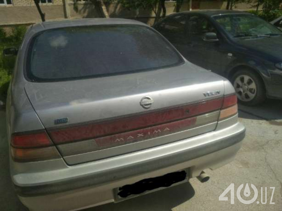 Nissan Maxima IV (A32)
