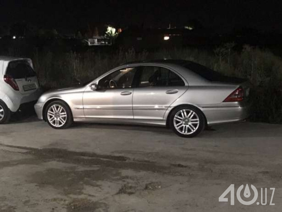 Mercedes-Benz C-klasse II (W203)