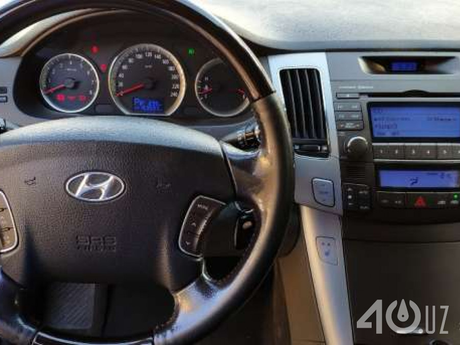 Hyundai Sonata V (NF)