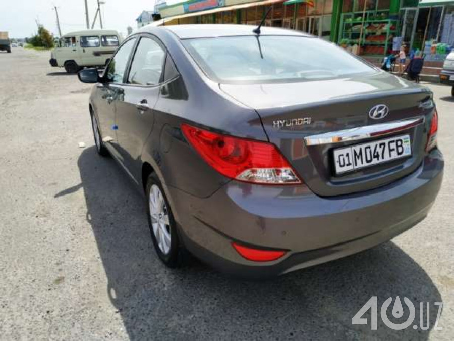 Hyundai Accent IV