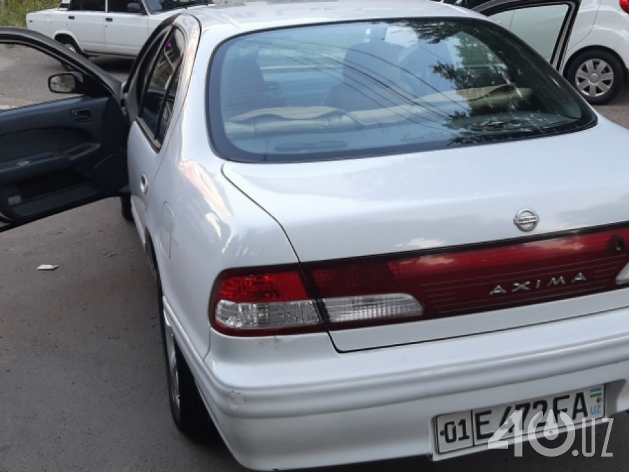 Nissan Maxima IV (A32)
