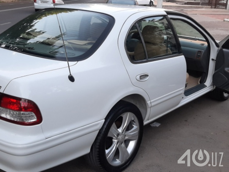 Nissan Maxima IV (A32)