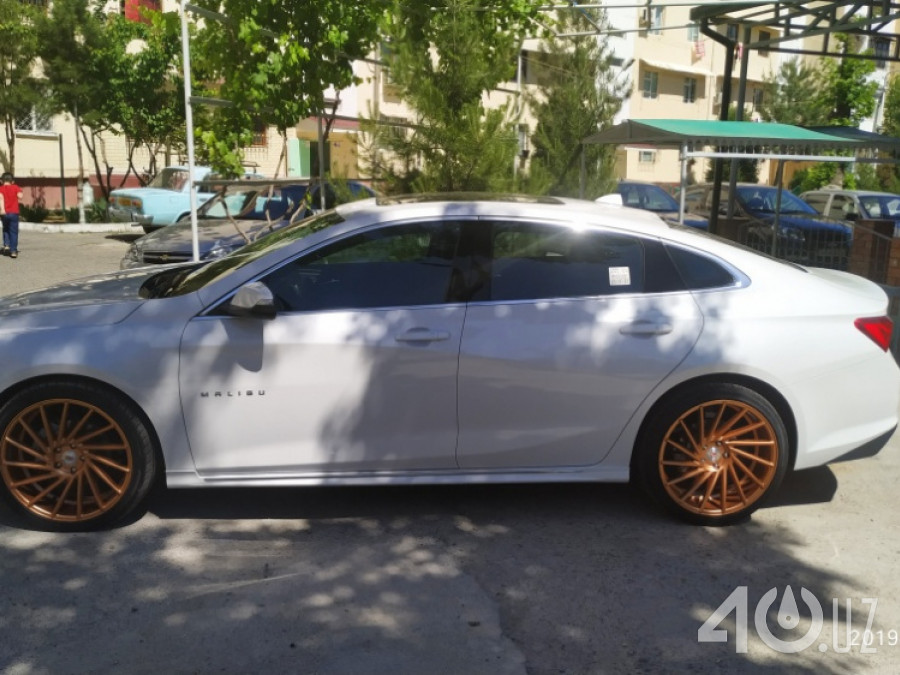 Chevrolet Uz Malibu II