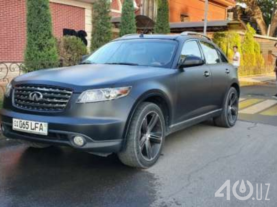Infiniti FX I (S50)