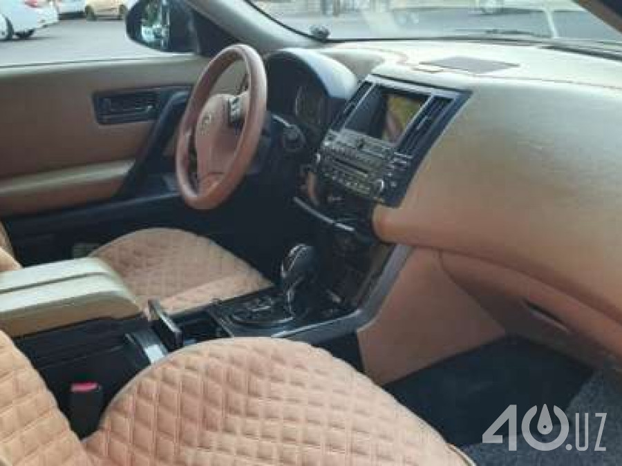 Infiniti FX I (S50)