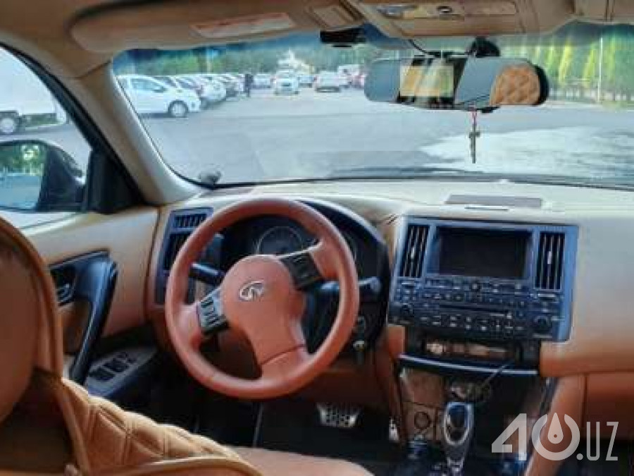 Infiniti FX I (S50)