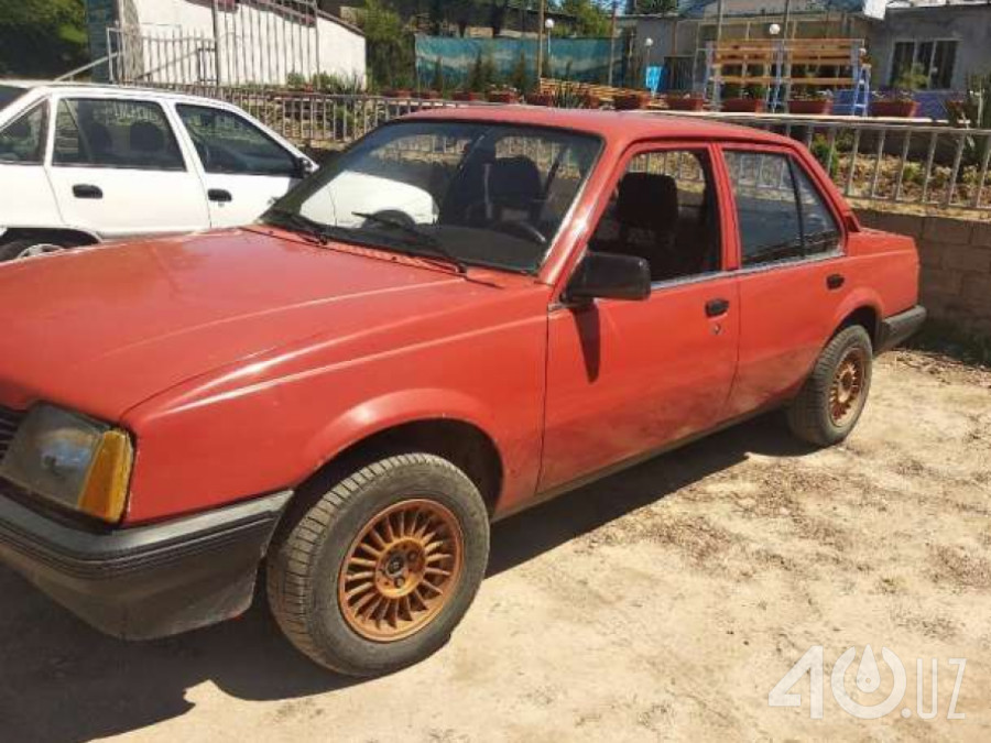 Opel Ascona C