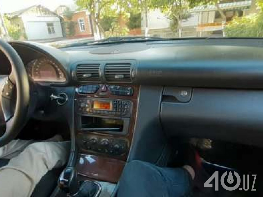 Mercedes-Benz C-klasse II (W203)