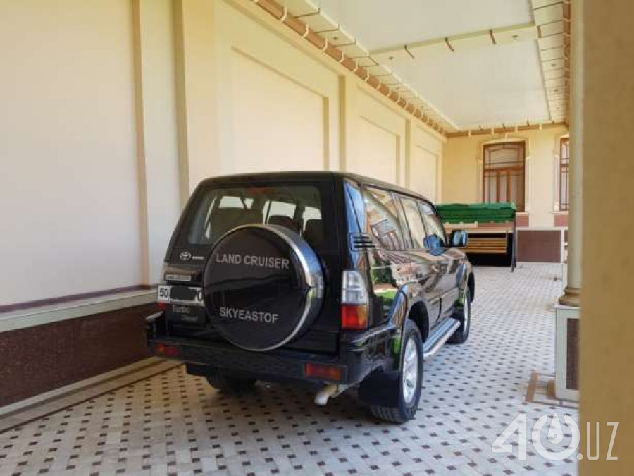 Toyota Land Cruiser 100 Series