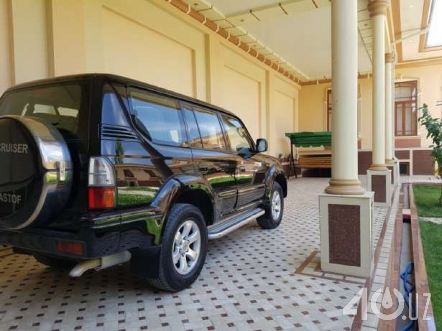 Toyota Land Cruiser 100 Series