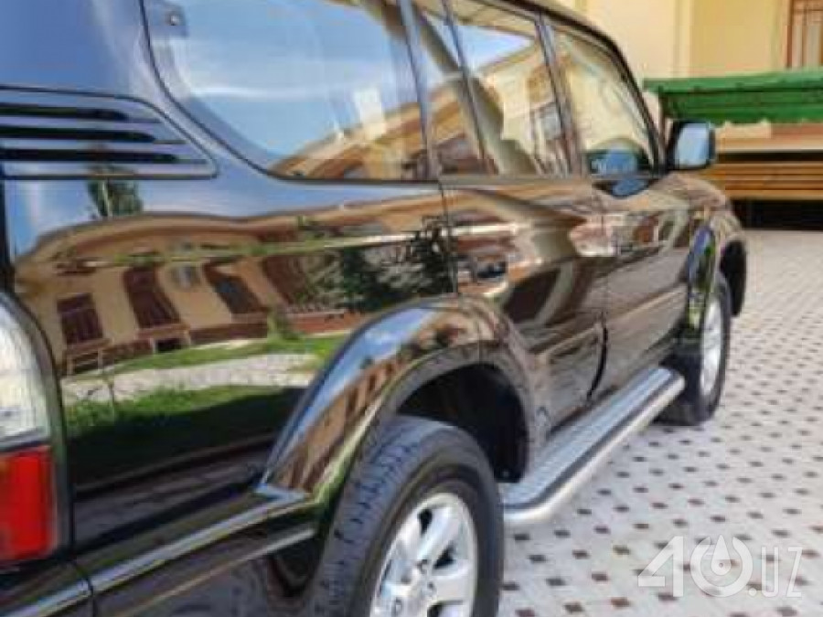 Toyota Land Cruiser 100 Series