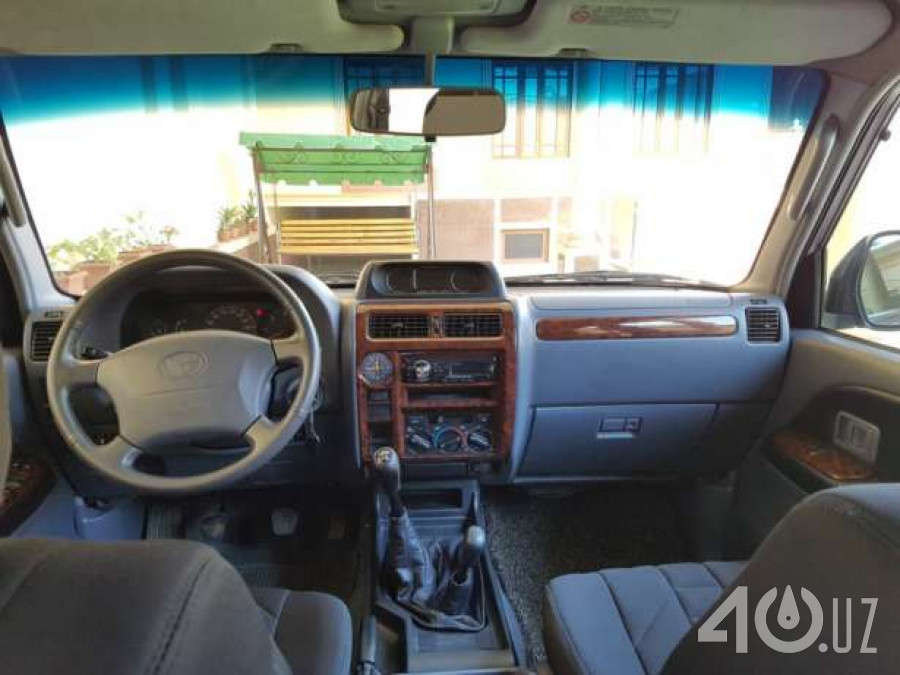 Toyota Land Cruiser 100 Series