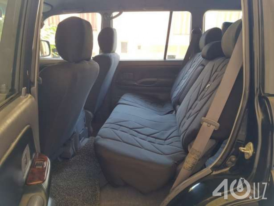 Toyota Land Cruiser 100 Series