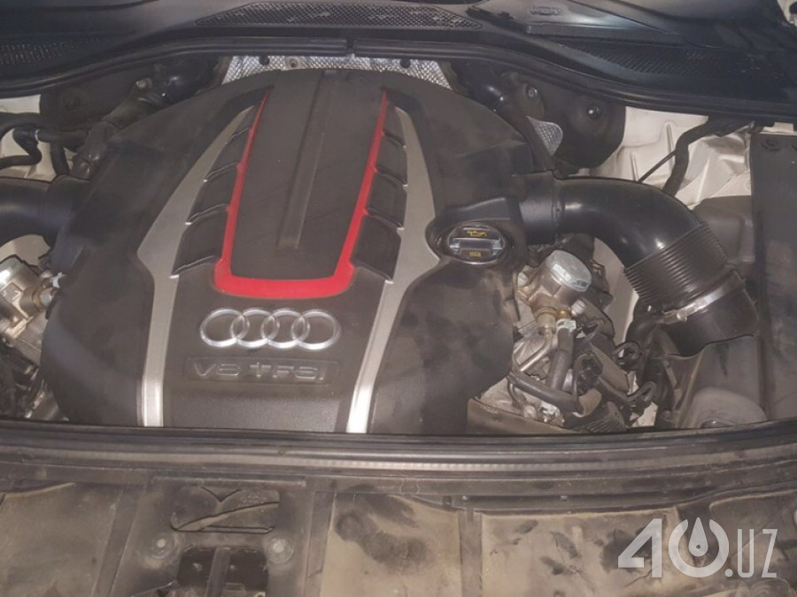 Audi A8 III (D4) Рестайлинг