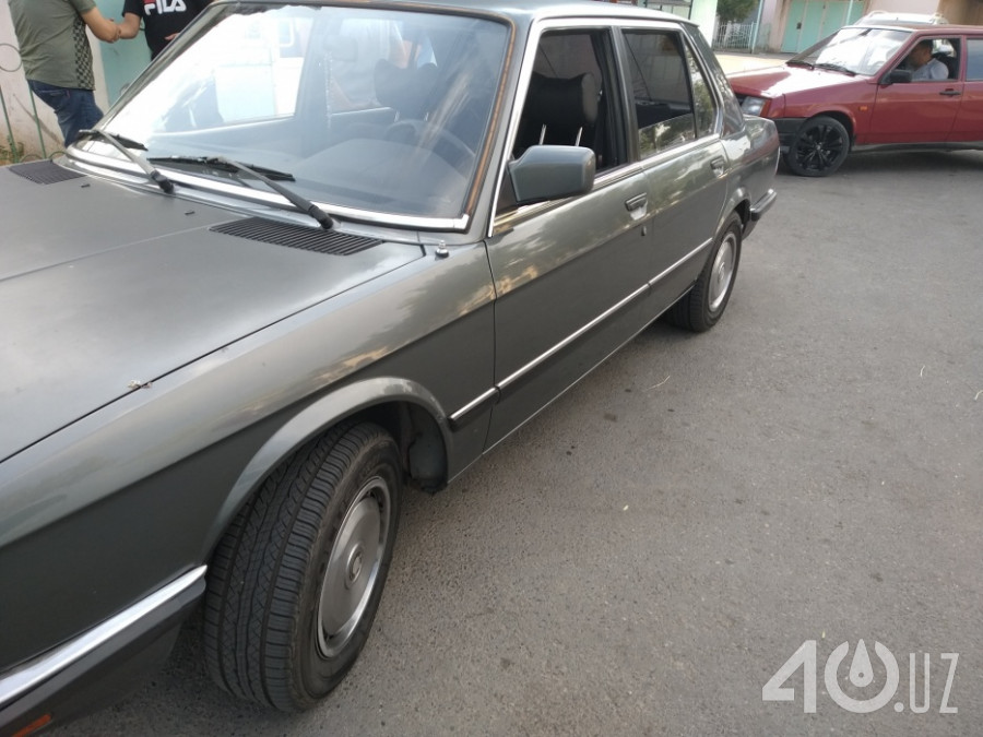 BMW 5 серия II (E28)