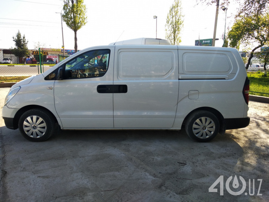Hyundai H-1 II