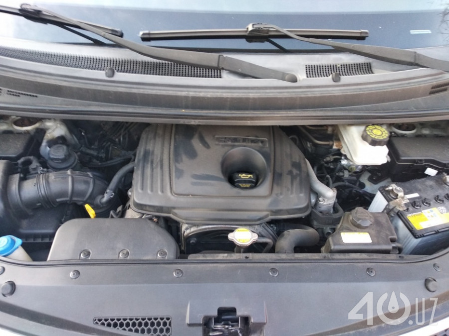Hyundai H-1 II