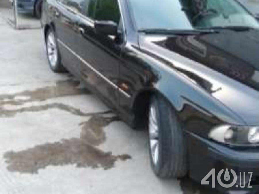 BMW M5 I (E28)