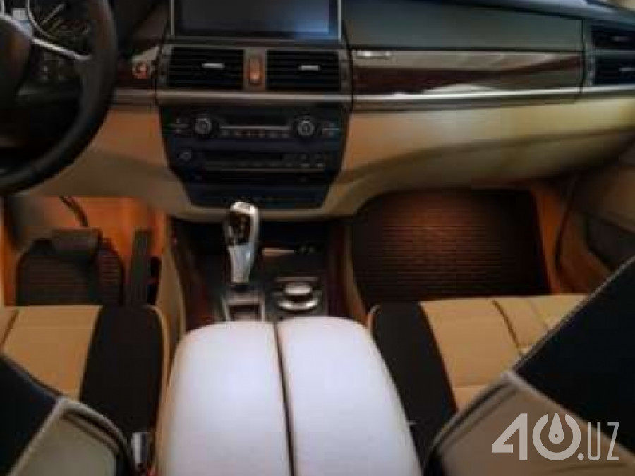 BMW X5 II (E70)