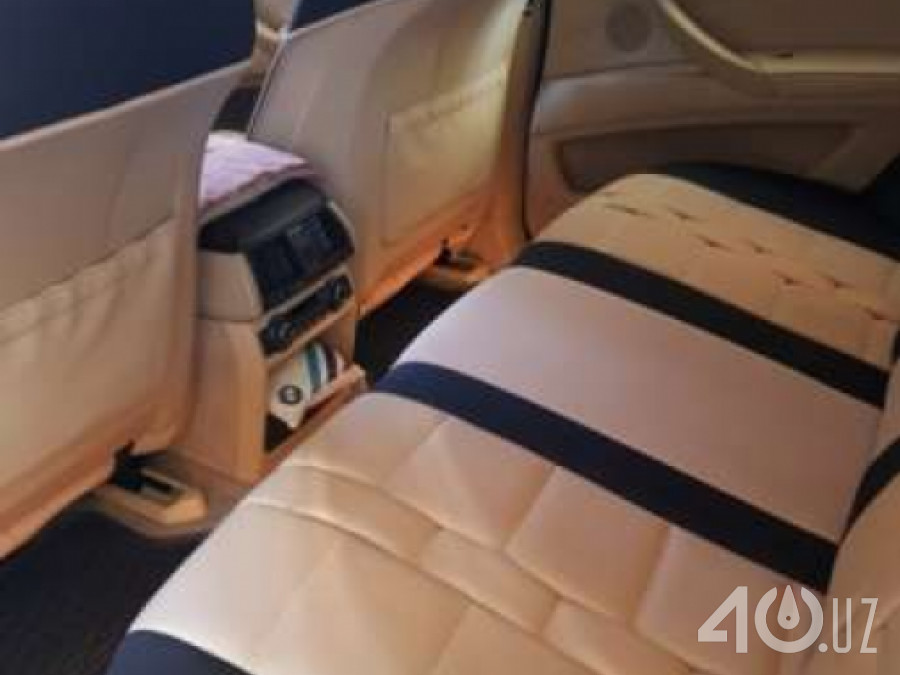 BMW X5 II (E70)
