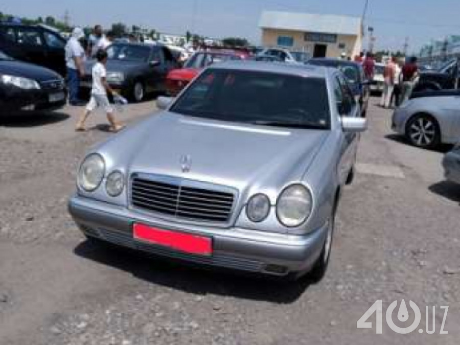 Mercedes-Benz E-klasse II (W210, S210)