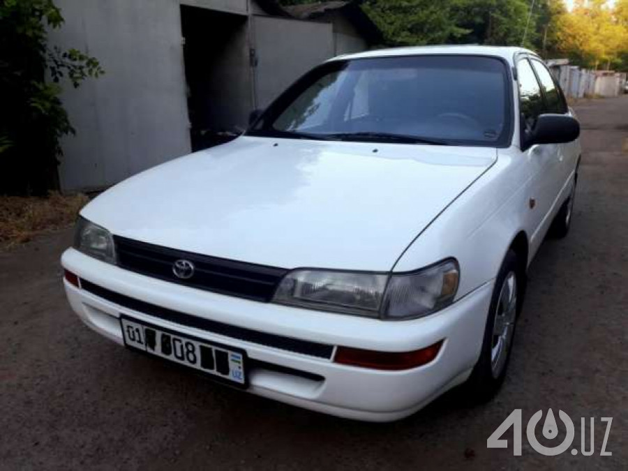 Toyota Corolla VII (E100)